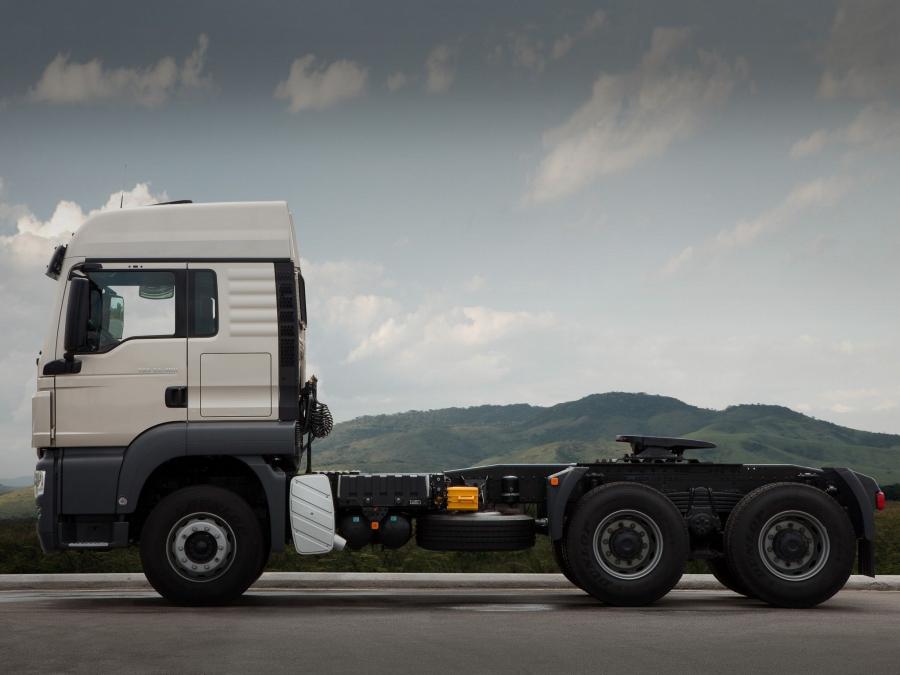  DAF XF 510 4x2 FT Super Space Cab 2013 года  (фото 15 из 25)
